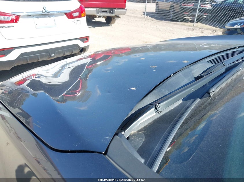 VIN 2T3RFREV8JW837252 2018 TOYOTA RAV4 XLE