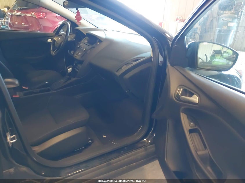 2017 FORD FOCUS VIN: 1FADP3F25HL229331