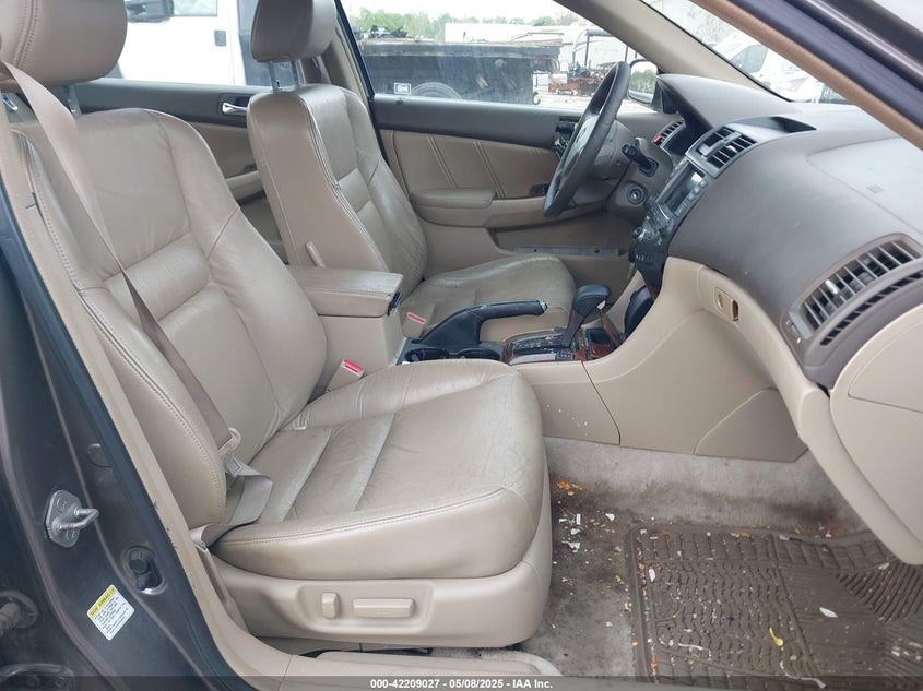 2007 HONDA ACCORD VIN: 1HGCM66827A098312