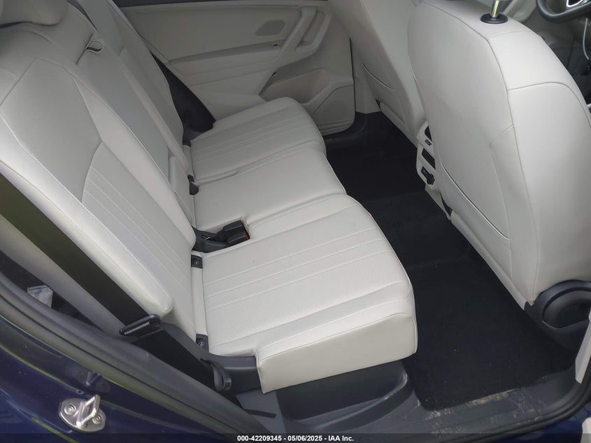 2022 VOLKSWAGEN TIGUAN 2.0L I-4 DI, DOHC, V(VIN: 3VV2B7AX8NM098143