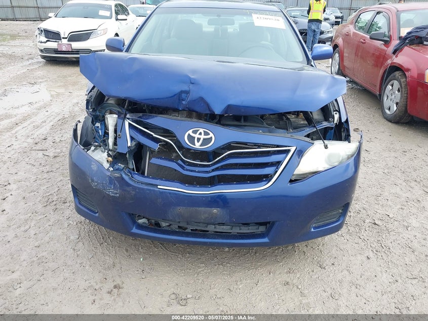 2011 TOYOTA CAMRY VIN: 4T1BF3EK1BU703228