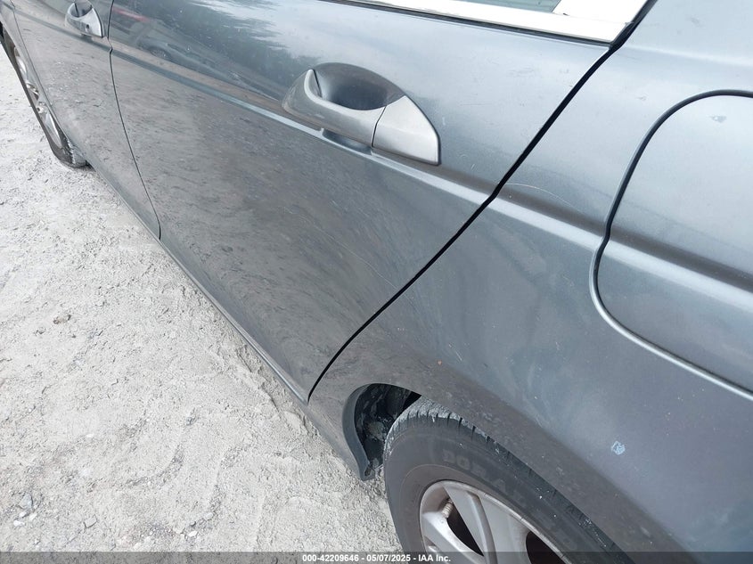 2011 HONDA ACCORD VIN: 1HGCP2F6XBA145173