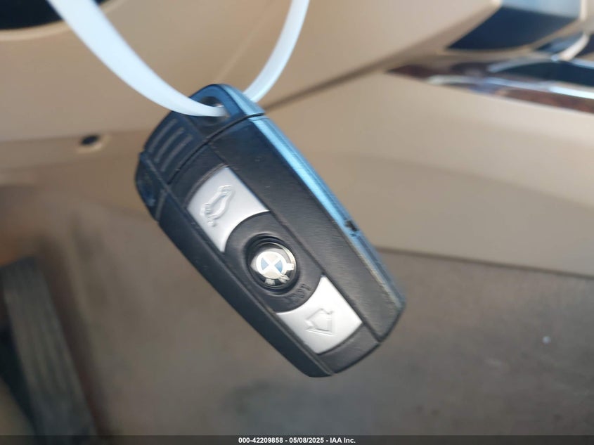 2010 BMW 328I VIN: WBAUU3C50AA540956