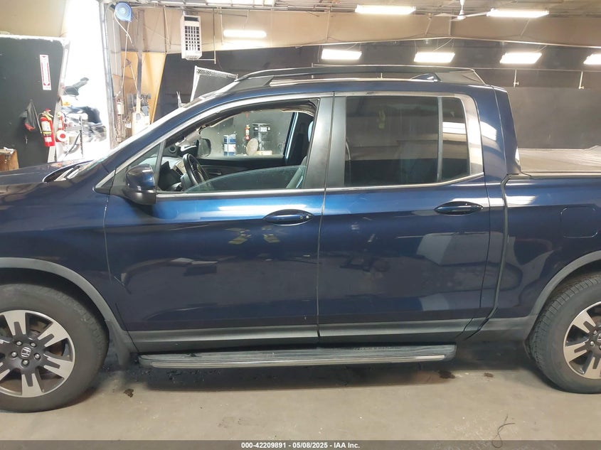 2017 HONDA RIDGELINE RTL - 5FPYK3F59HB009818