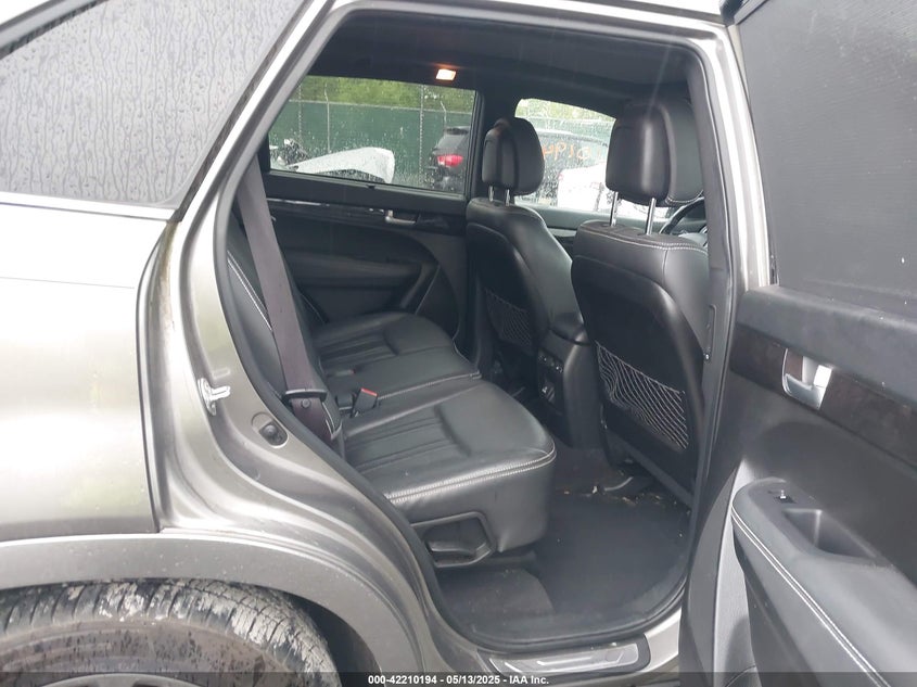 2014 KIA SORENTO VIN: 5XYKWDA76EG466169