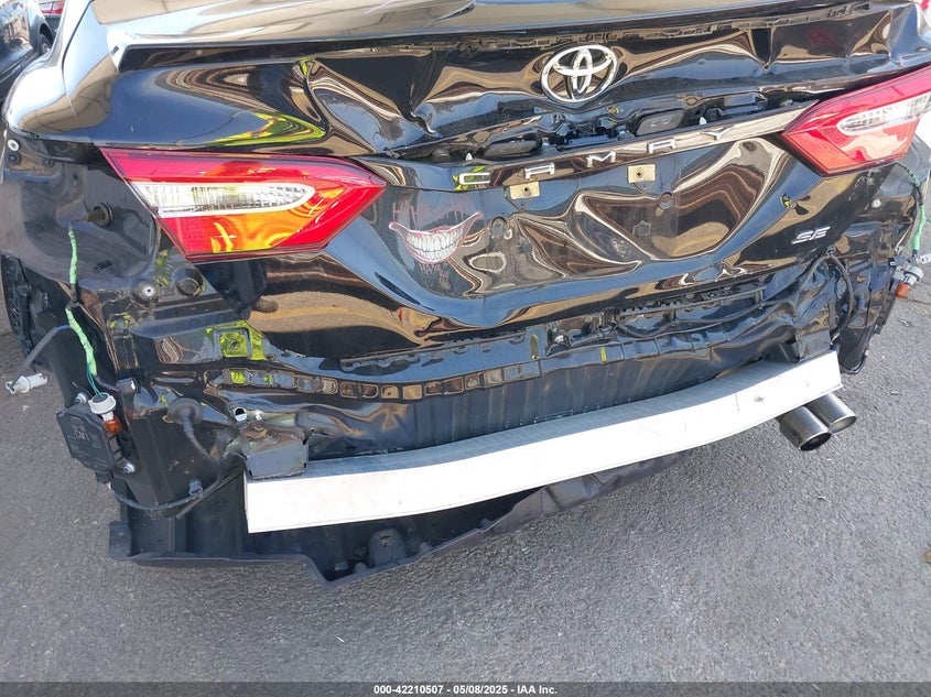 2019 TOYOTA CAMRY SE - 4T1B11HK9KU772182