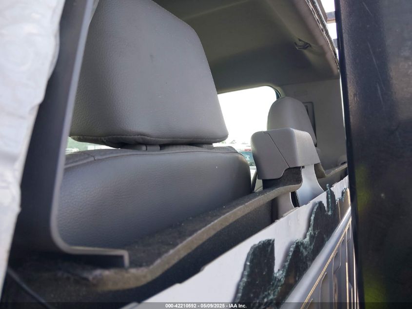 2018 Ford F-350 Chassis Xl VIN: 1FDRF3HT9JEC10005 Lot: 42210592