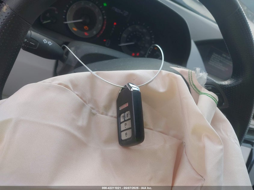 2014 HONDA ODYSSEY VIN: 5FNRL5H46EB055239