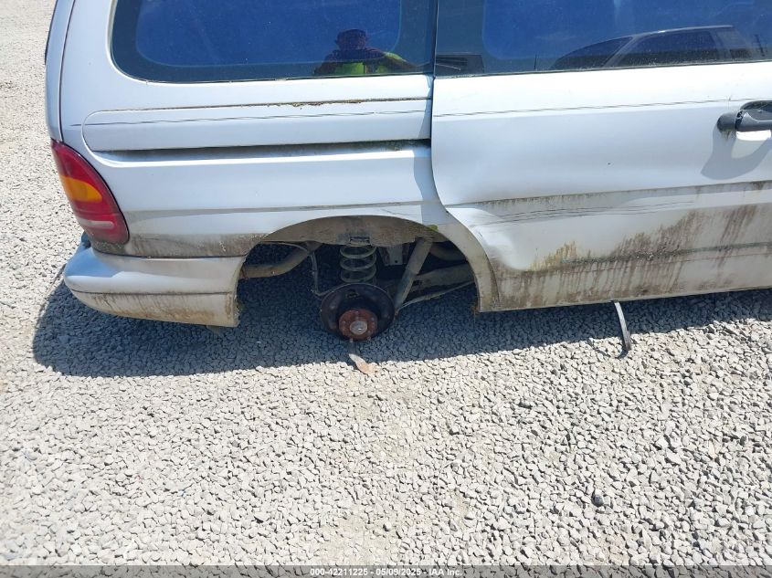 1998 Ford Windstar Wagon VIN: 2FMDA51U2WB93975 Lot: 42211225