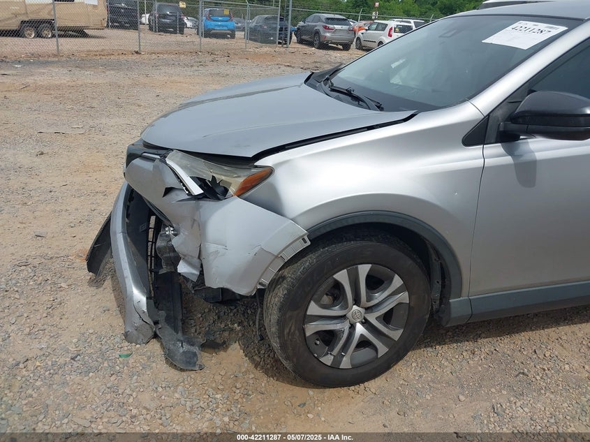2018 TOYOTA RAV4 LE - JTMBFREV9JJ257072