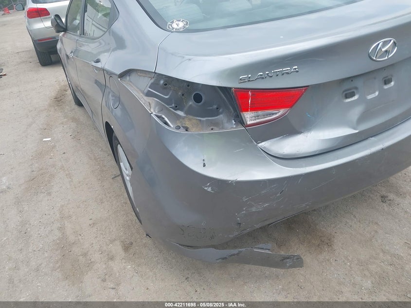 2012 HYUNDAI ELANTRA VIN: KMHDH4AE1CU312428