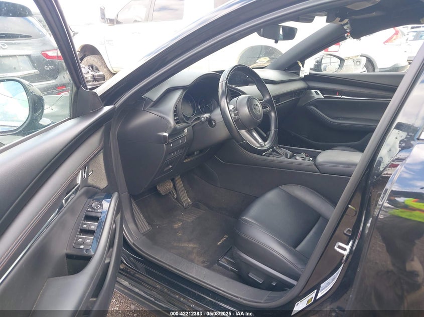2019 MAZDA MAZDA3 PREFERRED PACKAGE - JM1BPAMM9K1146384