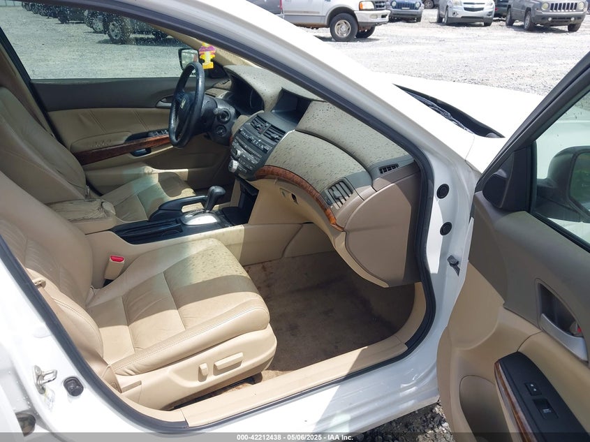 2010 HONDA ACCORD VIN: 5KBCP3F82AB011531