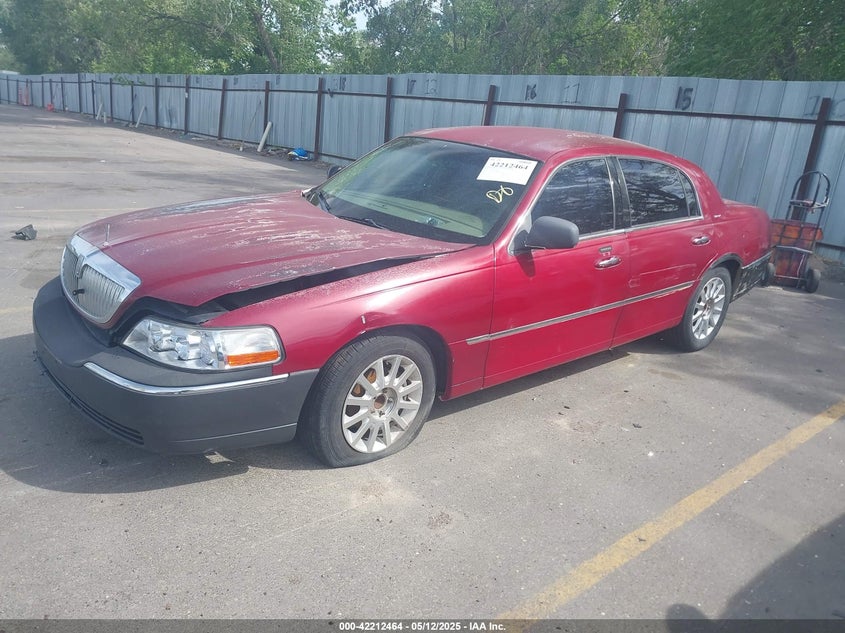 2006 LINCOLN TOWN CAR VIN: 1LNHM81VX6Y635829