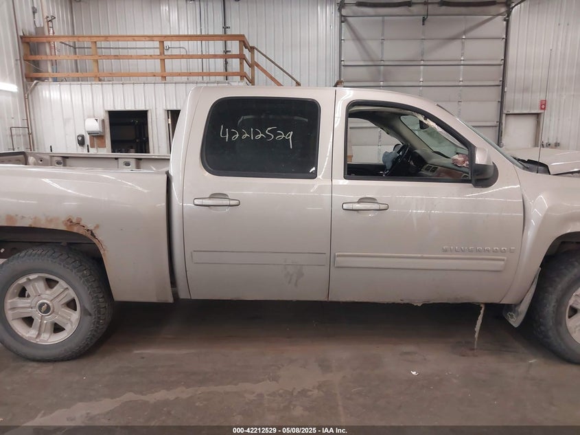 2009 CHEVROLET SILVERADO VIN: 3GCEK333X9G210847