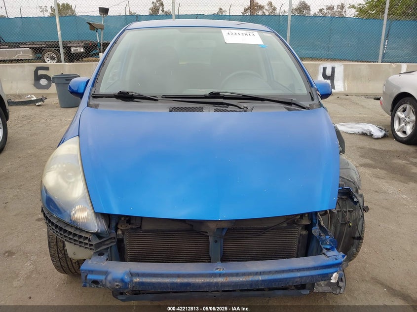 2008 HONDA FIT VIN: JHMGD38668S045956
