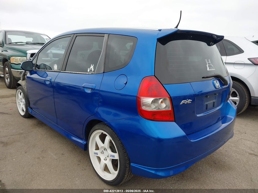 2008 HONDA FIT VIN: JHMGD38668S045956
