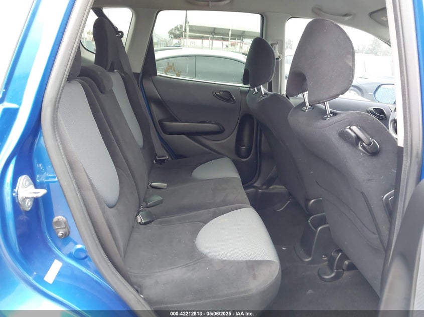 2008 HONDA FIT VIN: JHMGD38668S045956