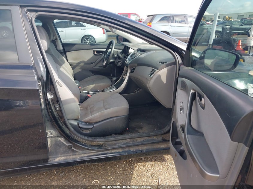 2012 HYUNDAI ELANTRA VIN: KMHDH4AE9CU364521