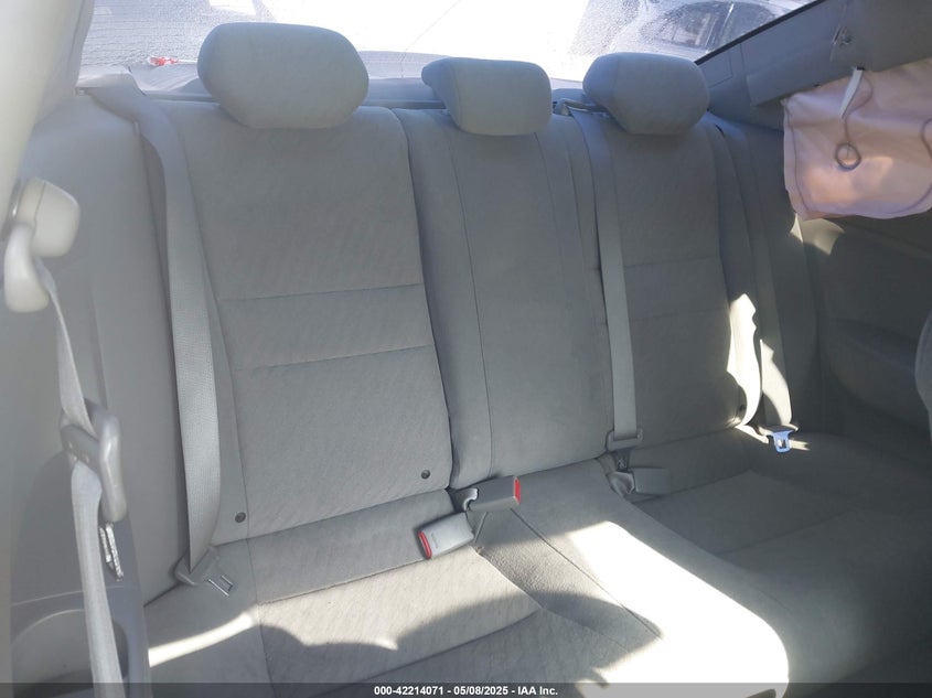 2011 HONDA CIVIC VIN: 2HGFG1B89BH514637