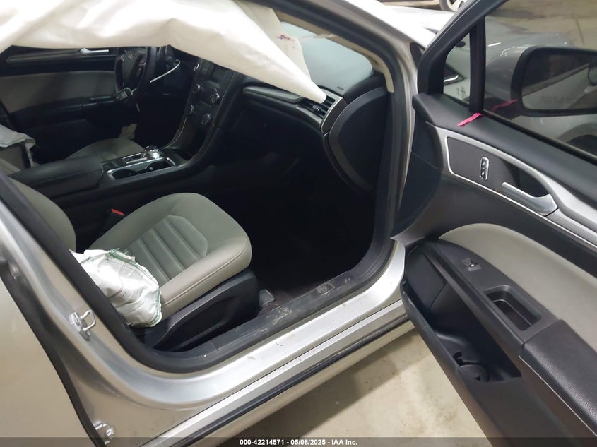 2017 FORD FUSION VIN: 3FA6P0G77HR162329