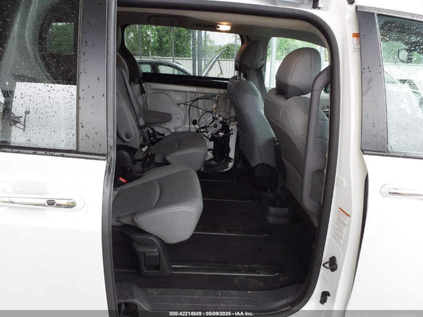 2023 Toyota Sienna - 5TDYSKFC3PS083764