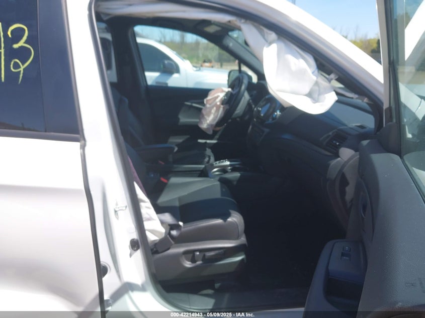 2023 HONDA PASSPORT VIN: 5FNYF8H58PB023201