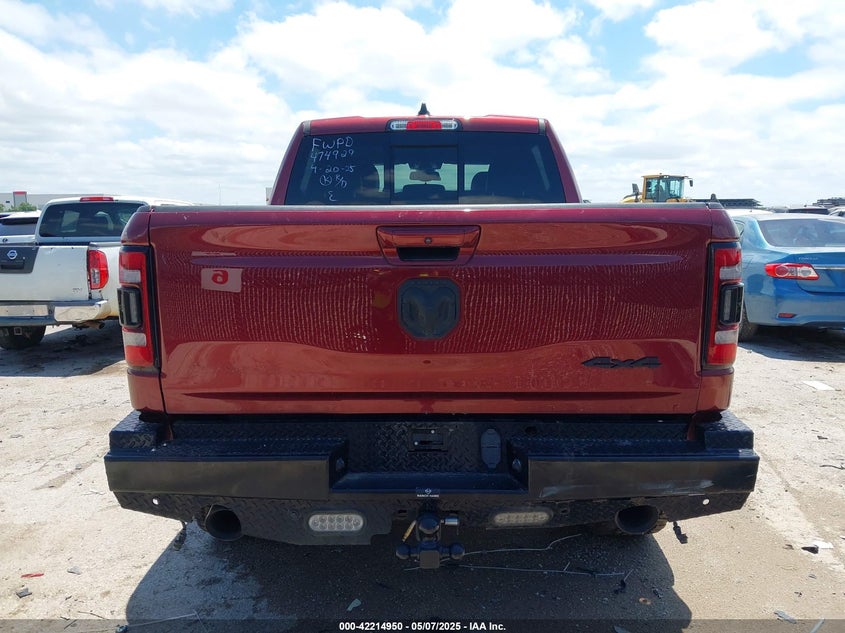 2019 RAM 1500 LARAMIE  4X4 5'7 BOX - 1C6SRFJT2KN903841