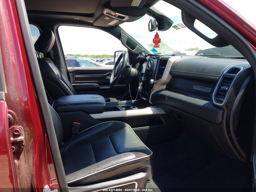 2019 RAM 1500 LARAMIE  4X4 5'7 BOX - 1C6SRFJT2KN903841