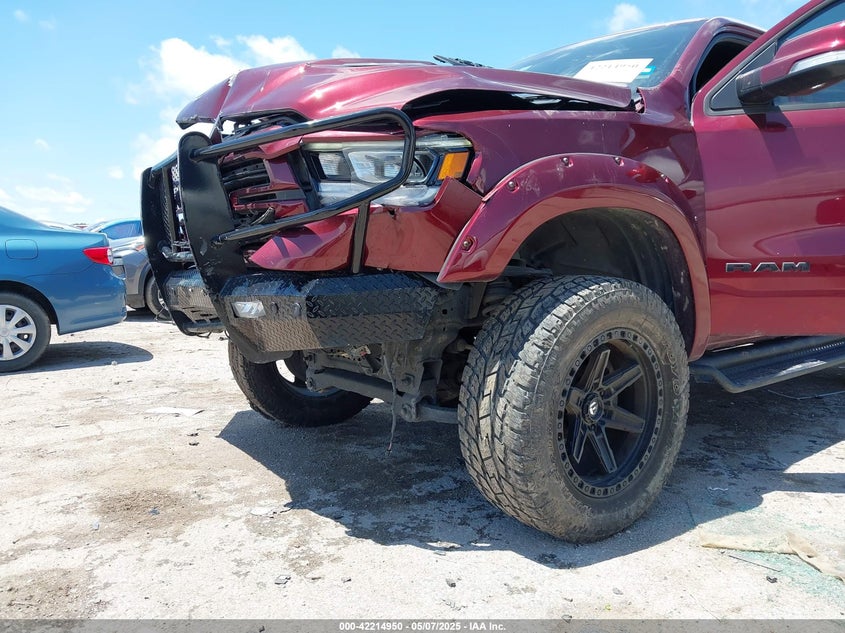 2019 RAM 1500 LARAMIE  4X4 5'7 BOX - 1C6SRFJT2KN903841