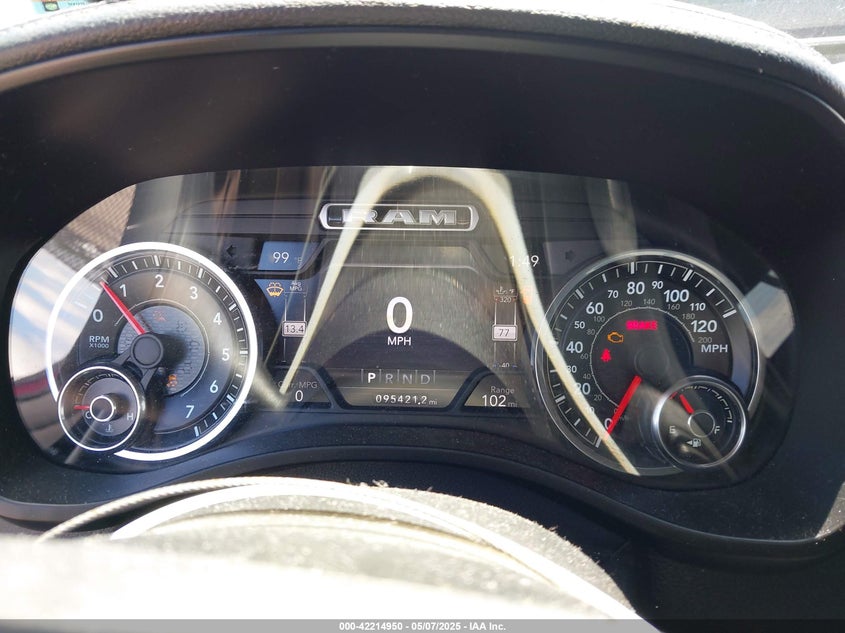 2019 RAM 1500 LARAMIE  4X4 5'7 BOX - 1C6SRFJT2KN903841