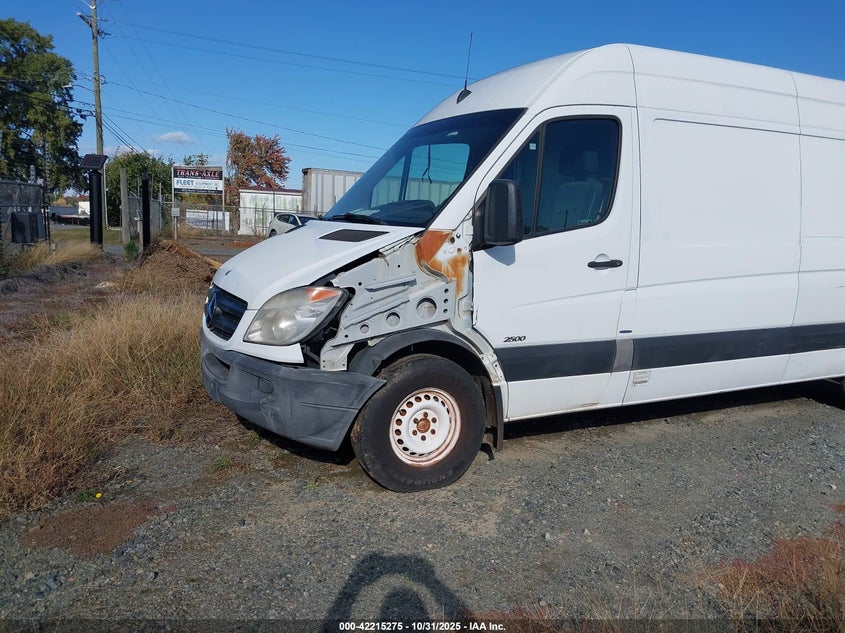 2011 Mercedes-Benz Sprinter 2500 High Roof VIN: WD3PE8CB7B5562117 Lot: 42215275