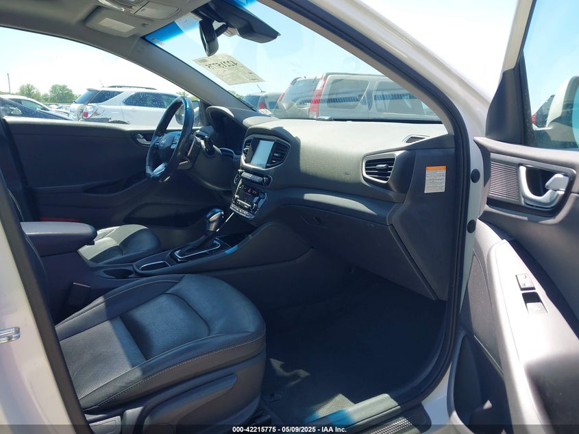 2019 HYUNDAI IONIQ HYBRID VIN: KMHC85LC1KU111673