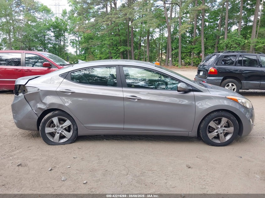 2012 HYUNDAI ELANTRA VIN: KMHDH4AE9CU198677