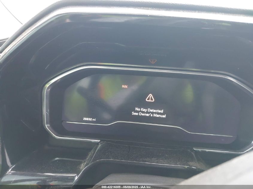 2025 Chevrolet Silverado 1500 4Wd Standard Bed Lt VIN: 1GCUKDED4SZ123636 Lot: 42216309