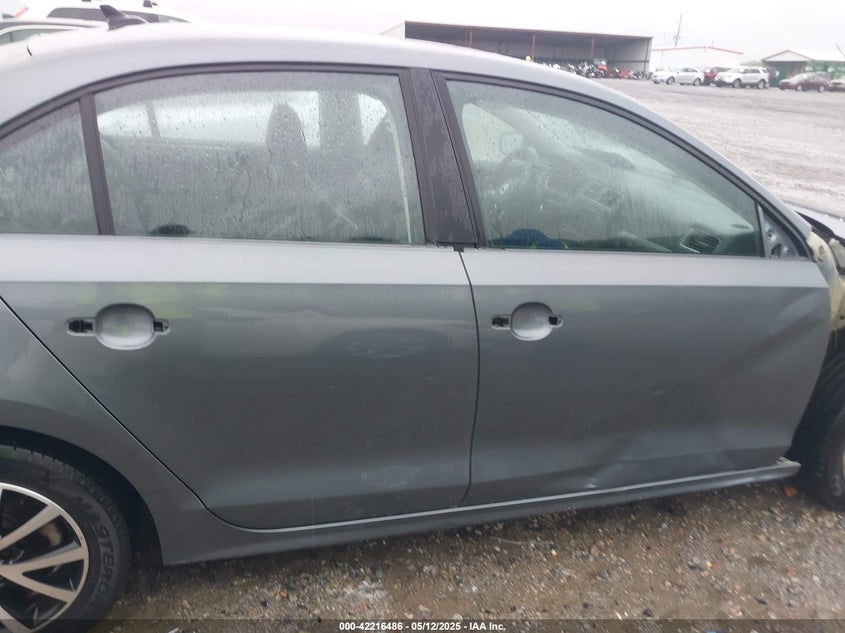 2017 VOLKSWAGEN JETTA VIN: 3VWDB7AJ6HM215805