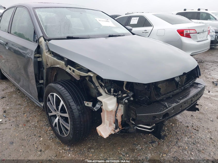 2017 VOLKSWAGEN JETTA VIN: 3VWDB7AJ6HM215805