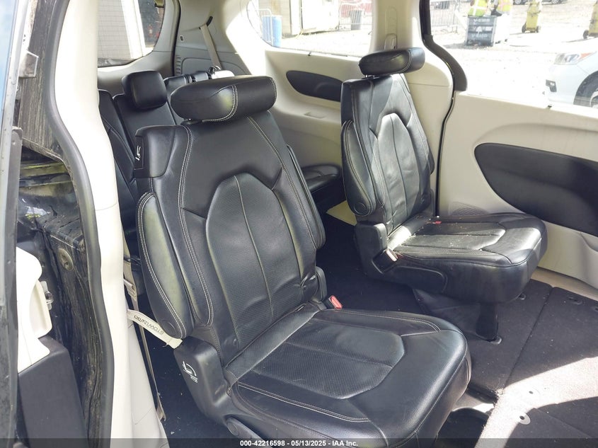 2022 Chrysler Pacifica Touring L VIN: 2C4RC1BG4NR139088 Lot: 42216598