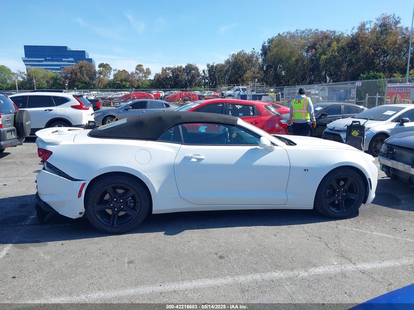 2020 CHEVROLET CAMARO LS/LT - 1G1FB3DX6L0111596