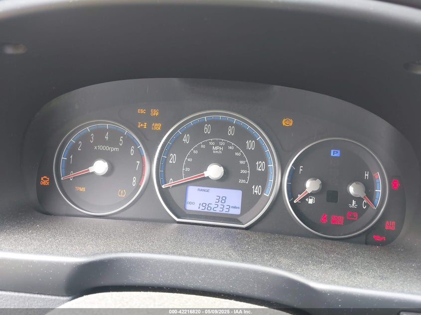 2009 HYUNDAI SANTA FE VIN: 5NMSH73E39H273478