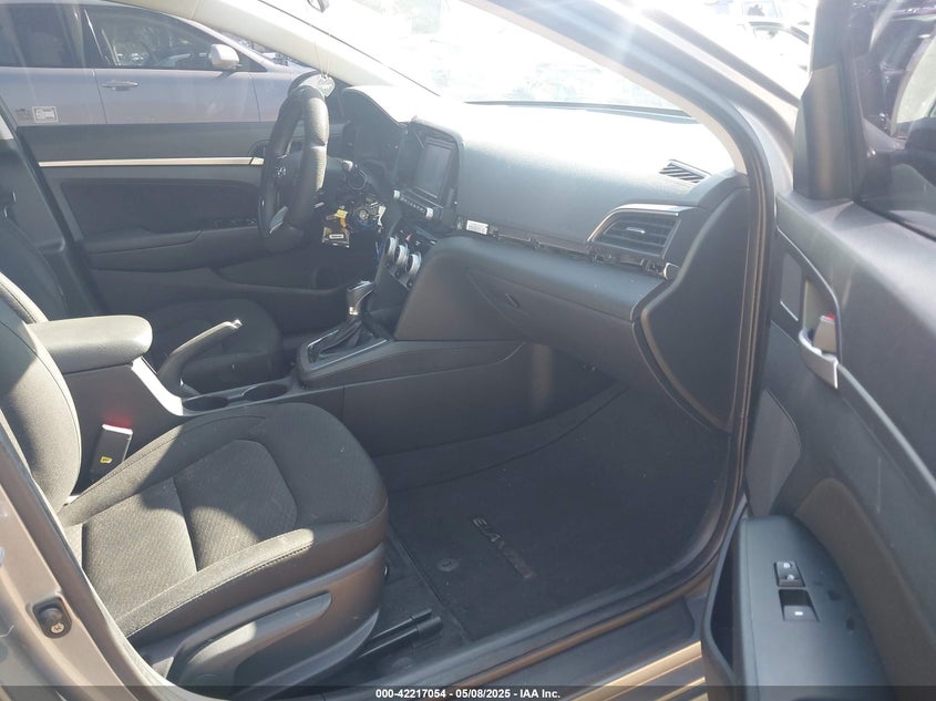 VIN KMHD84LF1KU784312 2019 HYUNDAI ELANTRA SEL
