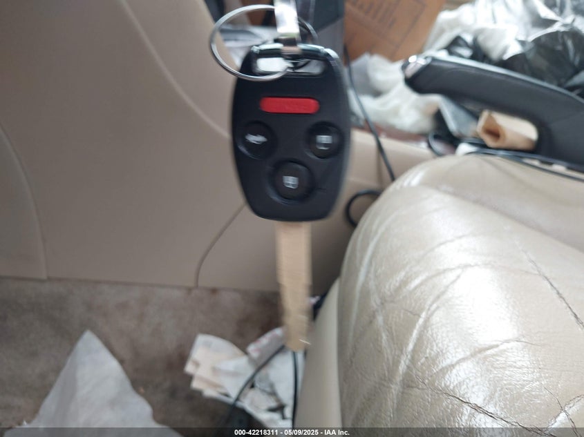 2007 HONDA ACCORD VIN: 1HGCM568X7A142499
