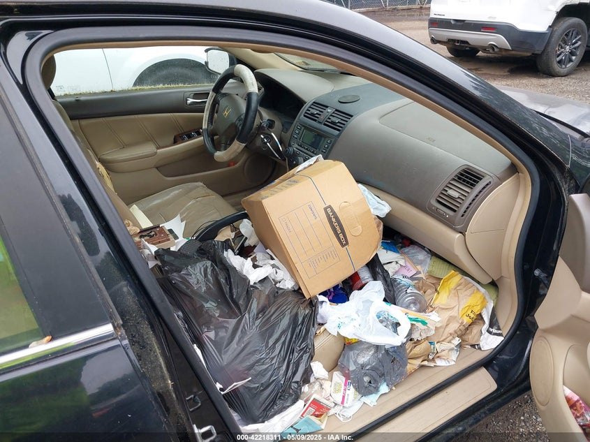 2007 HONDA ACCORD VIN: 1HGCM568X7A142499