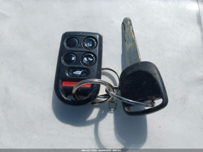 2005 Honda Odyssey Touring VIN: 5FNRL38825B008667 Lot: 42218388