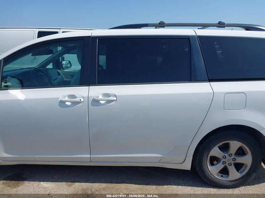 2017 TOYOTA SIENNA LE 8 PASSENGER - 5TDKZ3DC5HS802511