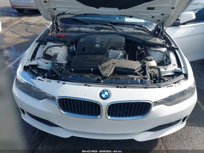2014 BMW 320 VIN: WBA3B1C57EK133240
