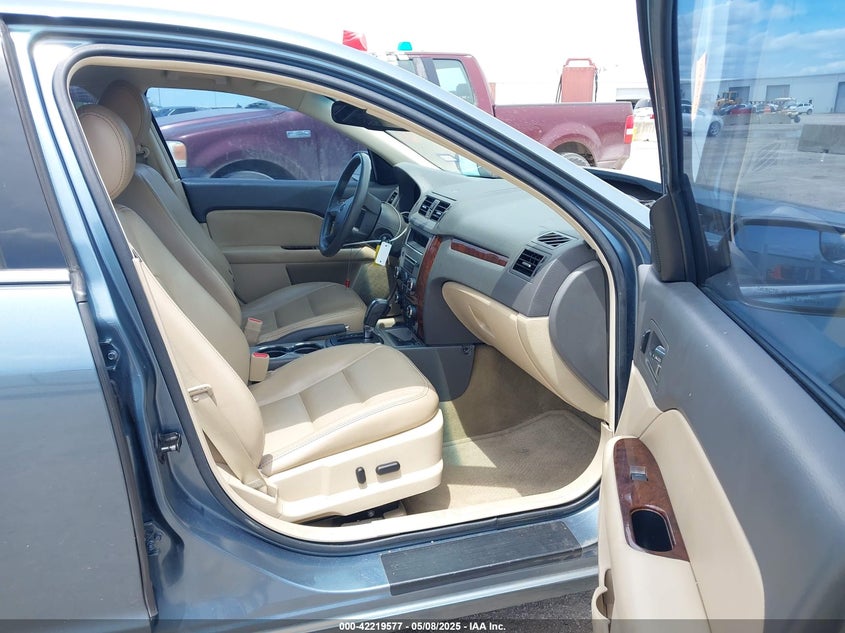 2011 FORD FUSION VIN: 3FAHP0JA6BR286032