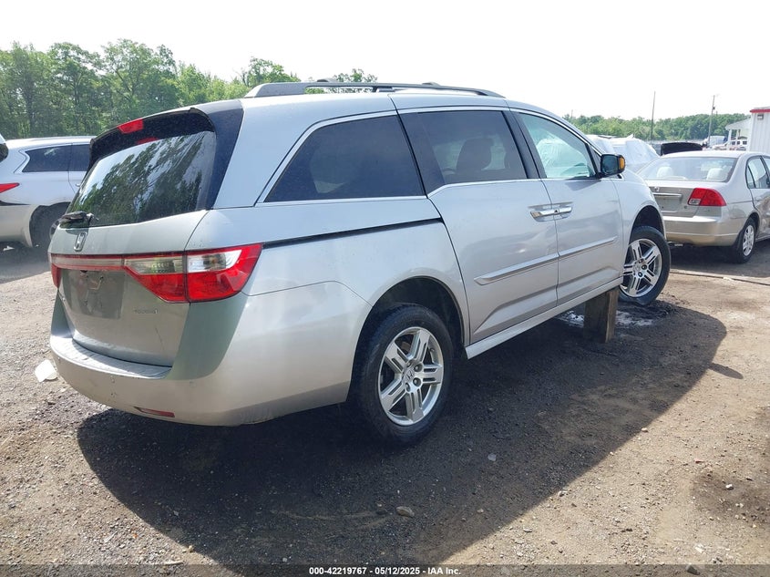 2011 HONDA ODYSSEY VIN: 5FNRL5H93BB030662