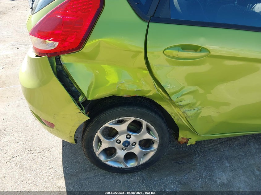 2011 FORD FIESTA VIN: 3FADP4FJXBM212205