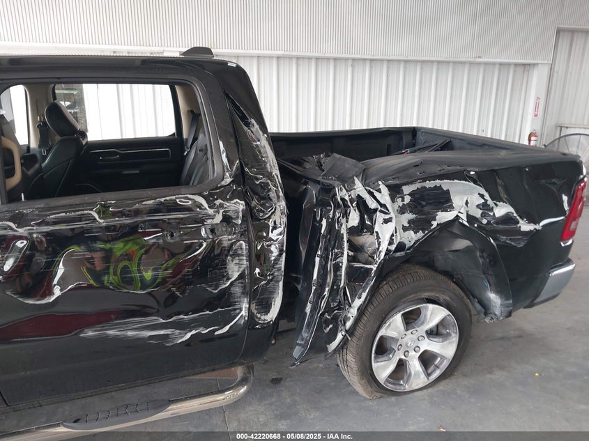 2020 RAM 1500 LARAMIE  4X2 5'7 BOX - 1C6RREJT3LN209153